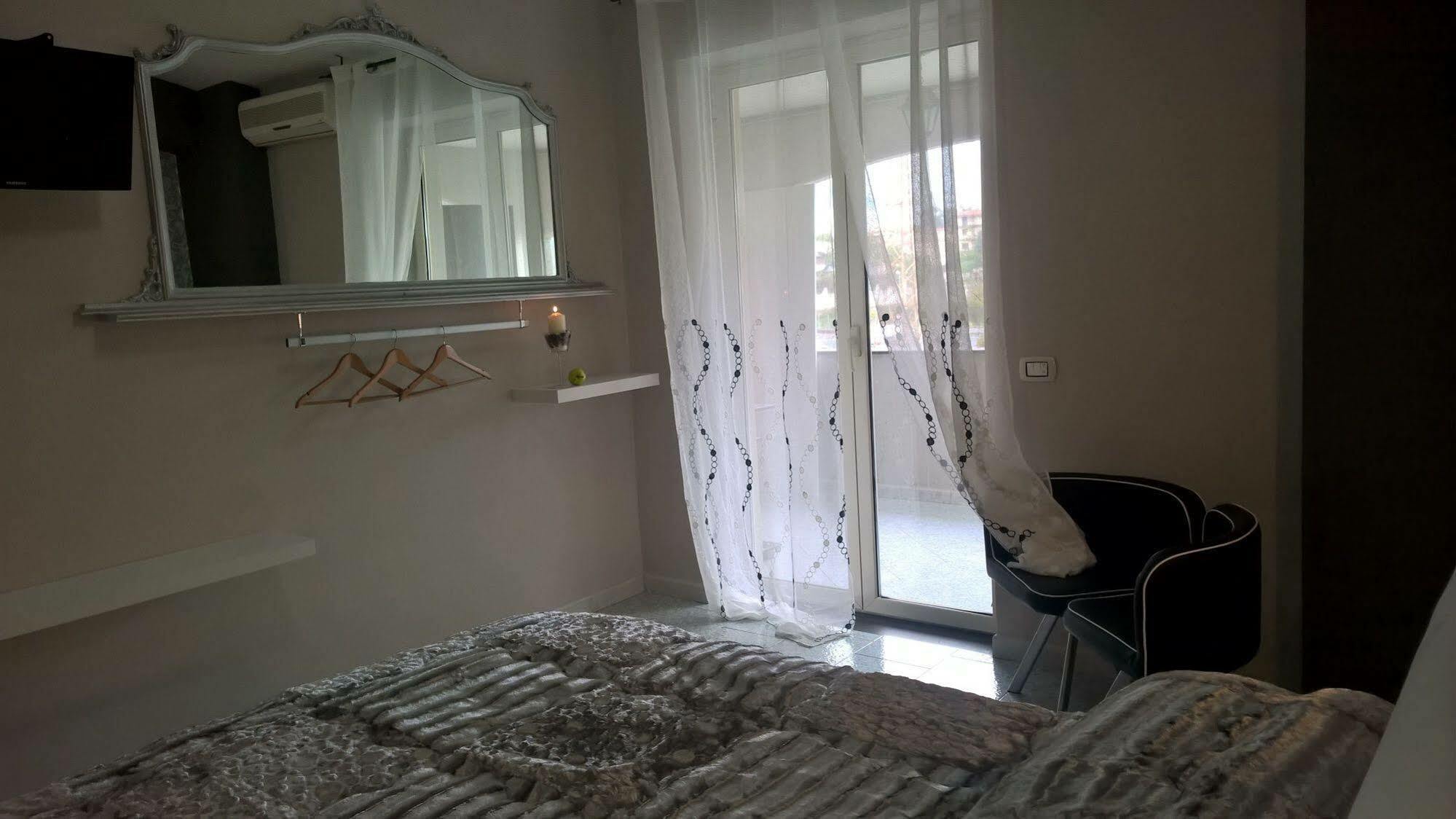 Pompei Boutique Inn Esterno foto